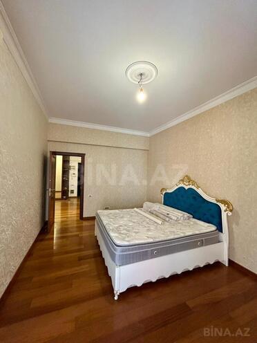 Satılır 5 otaqlı yeni tikili 250 m², 28 May m., photo 7 from 30
