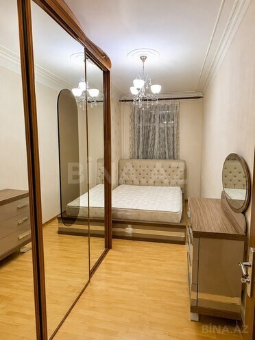 Сдаётся 2-комн. вторичка 52 м², м. Низами, photo 4 from 11