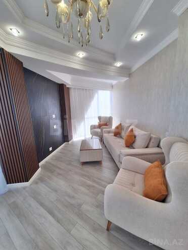 Сдаётся 3-комн. новостройка 220 м², Хатаинский р., photo 1 from 8