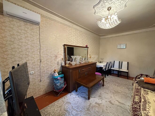 Satılır 3 otaqlı köhnə tikili 85 m², Xalqlar Dostluğu m., photo 1 from 17