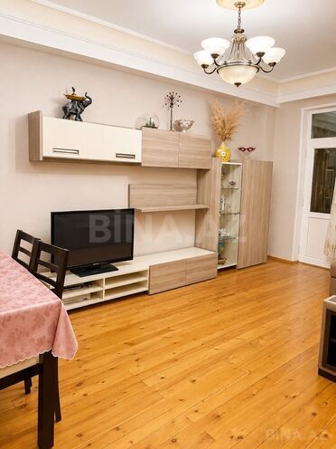 Сдаётся 2-комн. новостройка 80 м², м. Ази Асланов, photo 1 from 13