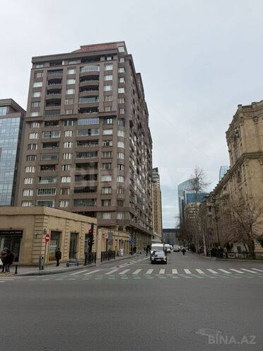 İcarəyə verilir 4 otaqlı yeni tikili 190 m², 28 May m., photo 16 from 17