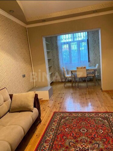 Satılır 2 otaqlı köhnə tikili 65 m², Xalqlar Dostluğu m., photo 3 from 10