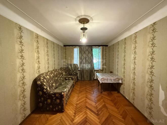 Продаётся 1-комн. вторичка 40 м², м. Нефтчиляр, photo 1 from 11