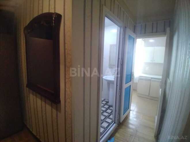 Satılır 1 otaqlı köhnə tikili 40 m², İnşaatçılar m., photo 7 from 13