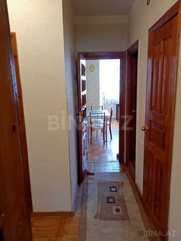 Продаётся 2-комн. вторичка 67 м², м. Элмляр Академиясы, photo 1 from 19