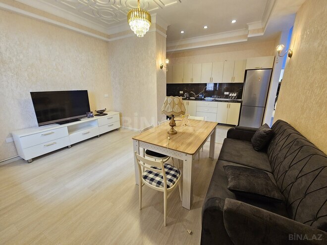 İcarəyə verilir 2 otaqlı yeni tikili 75 m², 28 May m., photo 5 from 12