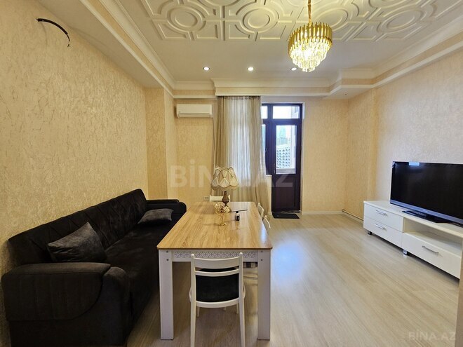 İcarəyə verilir 2 otaqlı yeni tikili 75 m², 28 May m., photo 3 from 12