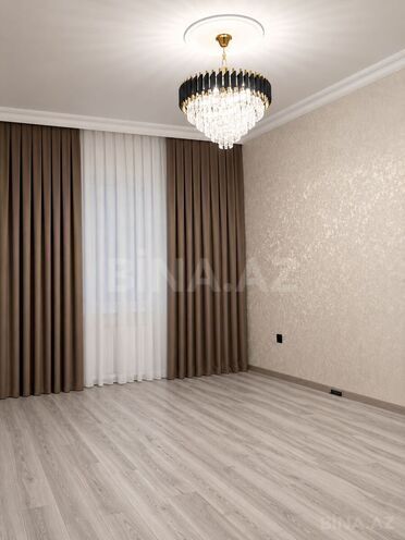 Продаётся 2-комн. вторичка 70 м², м. Азадлыг проспекти, photo 1 from 7