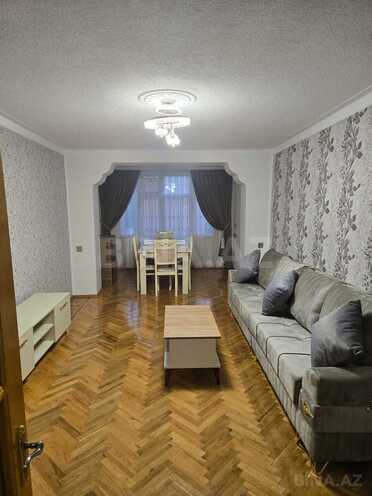 Сдаётся 3-комн. вторичка 90 м², м. Гянджлик, photo 1 from 15