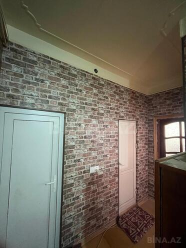 Satılır 5 otaqlı köhnə tikili 83 m², Binə q., photo 1 from 11