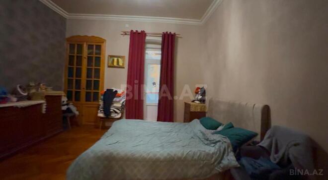 Satılır 4 otaqlı köhnə tikili 130 m², Sahil m., photo 12 from 18