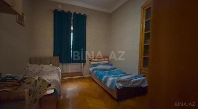 Satılır 4 otaqlı köhnə tikili 130 m², Sahil m., photo 10 from 18