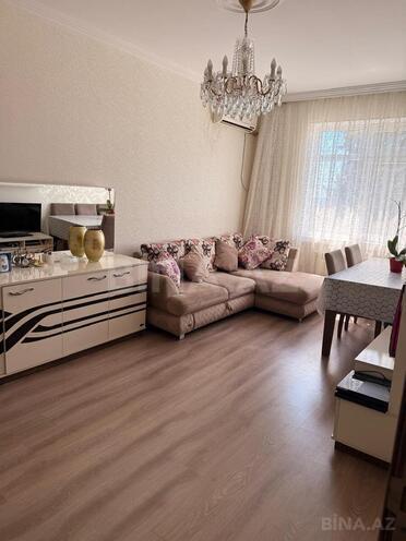 Продаётся 3-комн. вторичка 65 м², м. Ази Асланов, photo 3 from 18