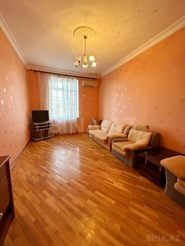 Сдаётся 3-комн. вторичка 85 м², м. Сахил, photo 1 from 15