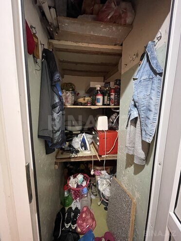 Satılır 2 otaqlı köhnə tikili 60 m², Hövsan q., photo 12 from 13