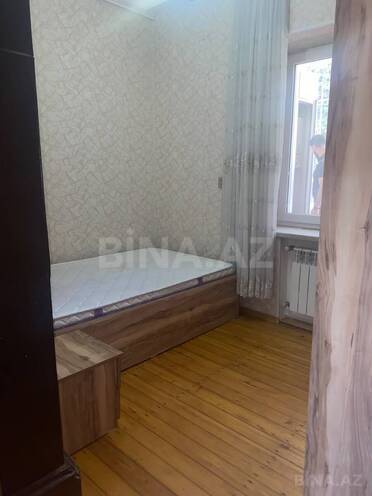 Продаётся 3-комн. вторичка 80 м², Насиминский  р., photo 7 from 19