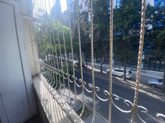 Продаётся 3-комн. вторичка 80 м², Насиминский  р., photo 14 from 19