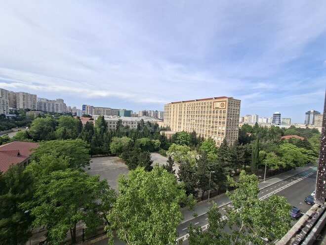 Продаётся 2-комн. вторичка 75 м², м. Элмляр Академиясы, photo 5 from 18