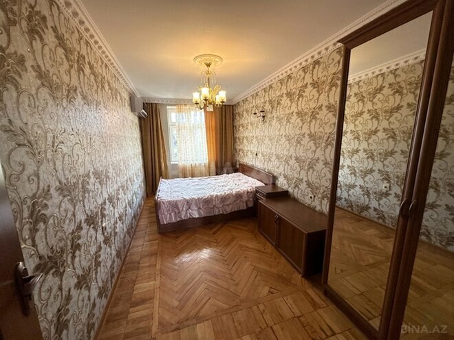 Продаётся 3-комн. вторичка 76 м², м. Низами, photo 7 from 13