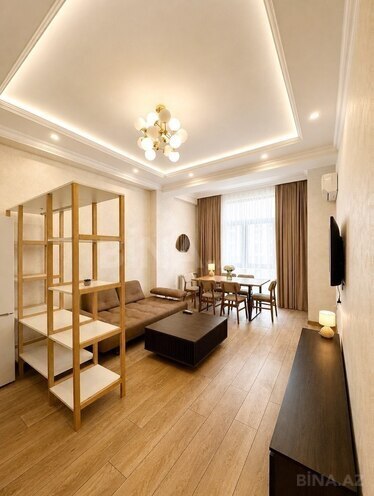Сдаётся 2-комн. новостройка 70 м², м. 8 ноября, photo 1 from 11