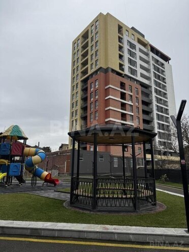 Продаётся 3-комн. новостройка 113 м², м. Кара Караев, photo 1 from 7