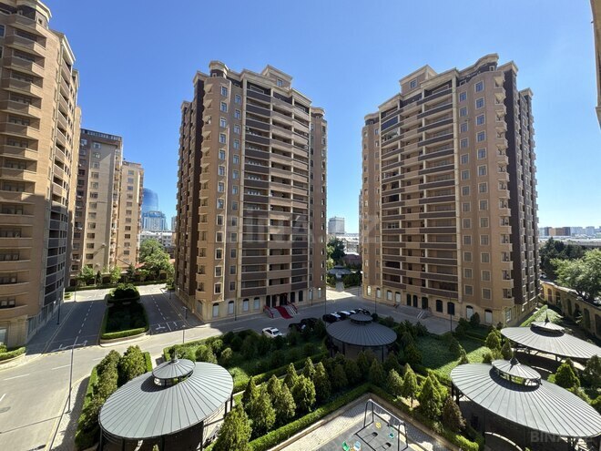 İcarəyə verilir 2 otaqlı yeni tikili 85 m², 28 May m., photo 1 from 24