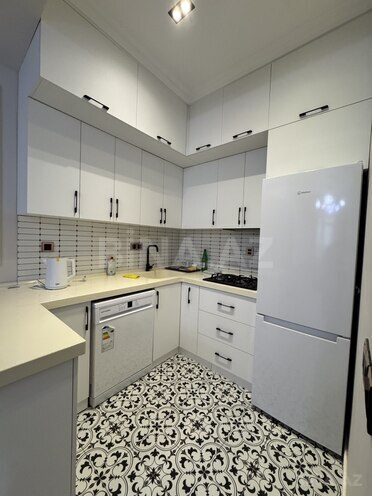 İcarəyə verilir 2 otaqlı yeni tikili 85 m², 28 May m., photo 22 from 24