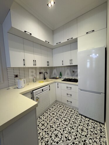 İcarəyə verilir 2 otaqlı yeni tikili 85 m², 28 May m., photo 9 from 24