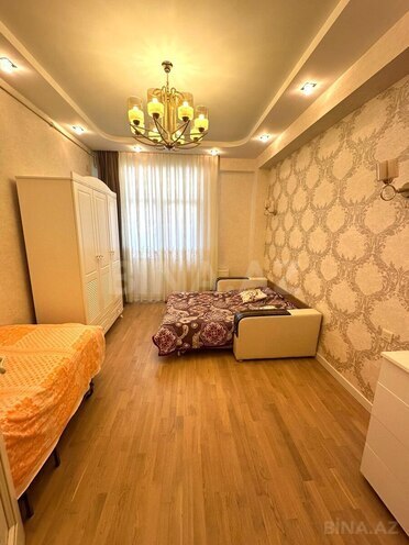 Сдаётся 3-комн. новостройка 100 м², м. Нефтчиляр, photo 5 from 12