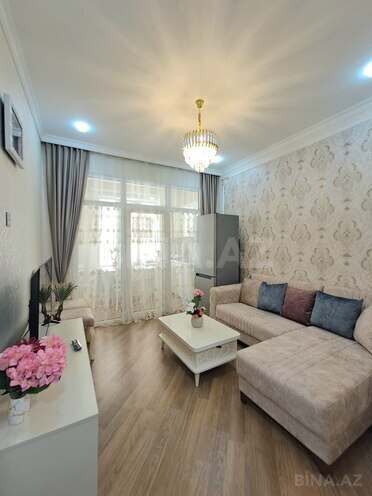 Сдаётся 2-комн. новостройка 35 м², м. Мемар Аджеми, photo 1 from 13