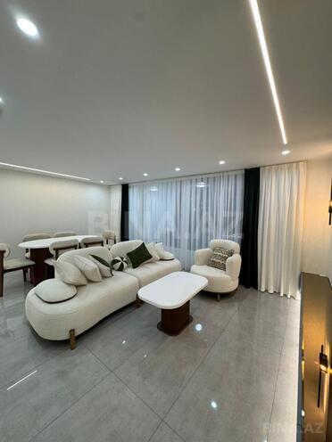 Satılır 4 otaqlı köhnə tikili 110 m², Binəqədi r., photo 1 from 16