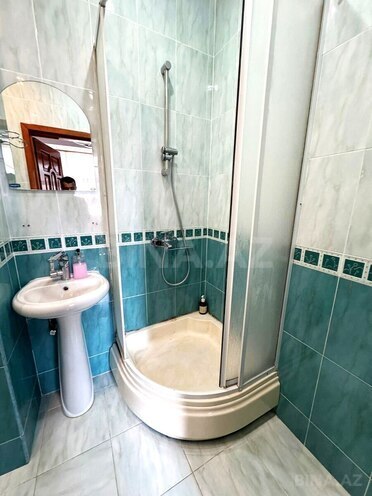 Сдаётся 3-комн. новостройка 130 м², м. Низами, photo 13 from 23