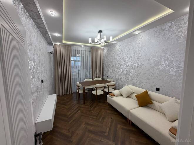 Продаётся 2-комн. новостройка 60 м², м. Кара Караев, photo 1 from 11
