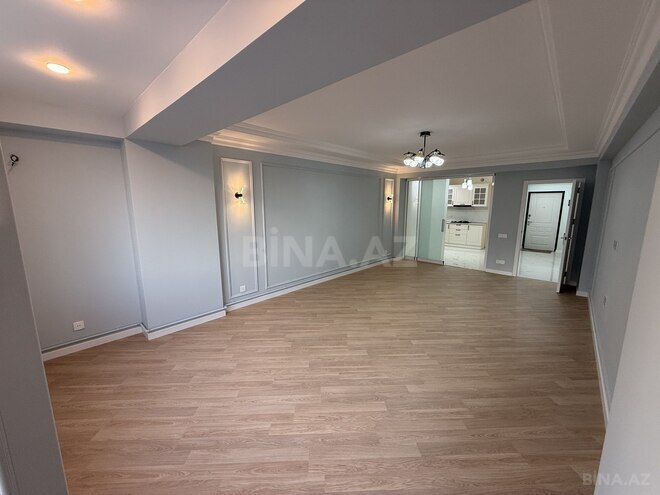Продаётся 2-комн. новостройка 91 м², м. Кара Караев, photo 3 from 15