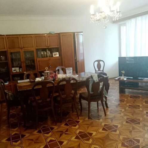 Satılır 4 otaqlı köhnə tikili 100 m², Şah İsmayıl Xətai m., photo 1 from 18