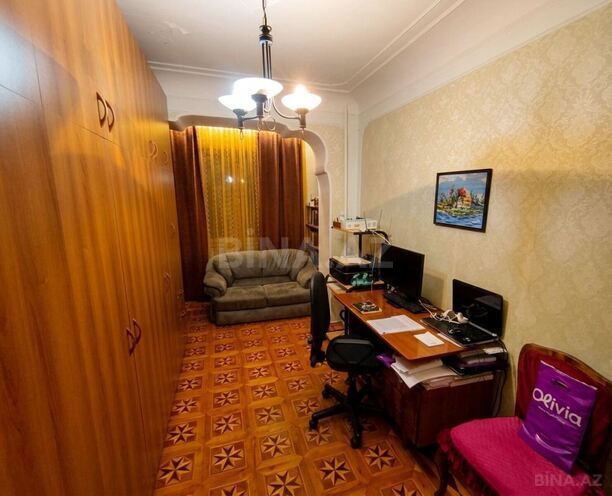 Satılır 4 otaqlı köhnə tikili 120 m², Nəriman Nərimanov m., photo 5 from 9