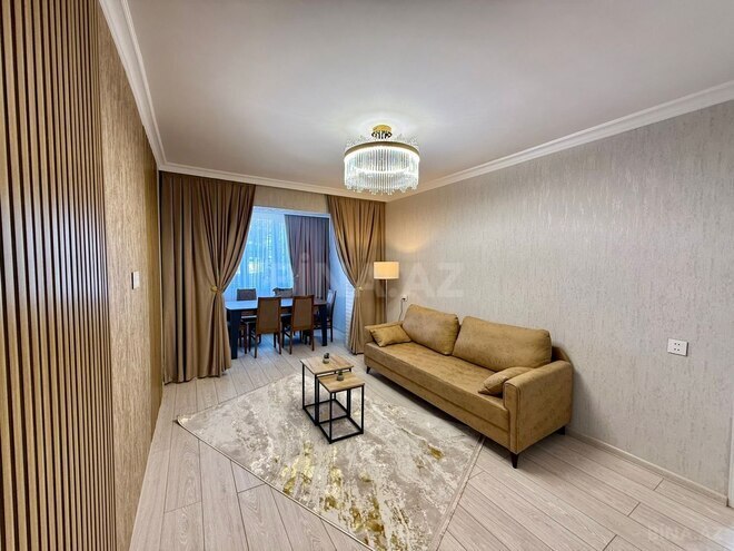 Satılır 2 otaqlı köhnə tikili 57 m², Xalqlar Dostluğu m., photo 3 from 12