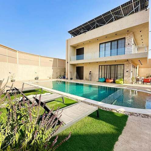 Сдаётся 4-комн. дом/дача 250 м², пос. Нардаран, photo 1 from 12