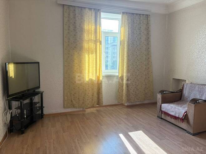 Сдаётся 2-комн. вторичка 65 м², м. Ази Асланов, photo 3 from 13