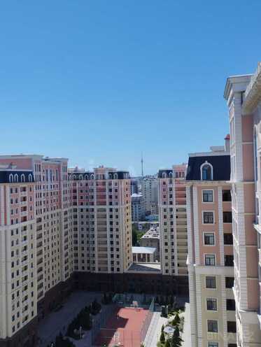 Продаётся 3-комн. новостройка 136 м², м. Элмляр Академиясы, photo 11 from 13