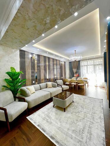 Продаётся 3-комн. новостройка 130 м², м. Кара Караев, photo 7 from 31