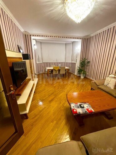 Satılır 3 otaqlı yeni tikili 130 m², İnşaatçılar m., photo 1 from 23