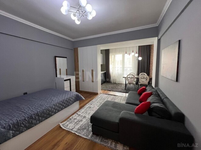 İcarəyə verilir 1 otaqlı köhnə tikili 45 m², Gənclik m., photo 3 from 17