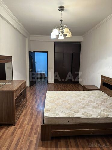 Сдаётся 2-комн. новостройка 70 м², м. Иншаатчылар, photo 3 from 13