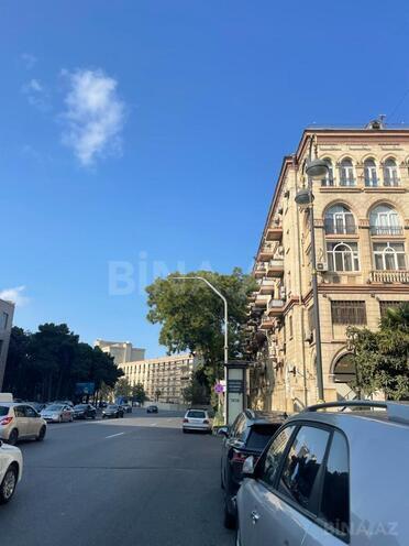 Сдаётся 3-комн. вторичка 80 м², Ясамальский р., photo 14 from 32