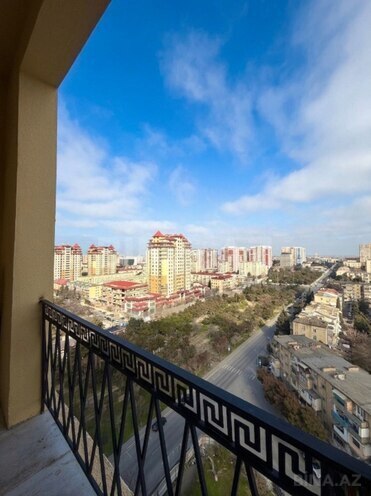Продаётся 2-комн. новостройка 81 м², м. Кара Караев, photo 9 from 13