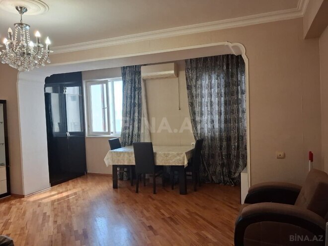 Продаётся 2-комн. вторичка 75 м², м. Элмляр Академиясы, photo 1 from 21