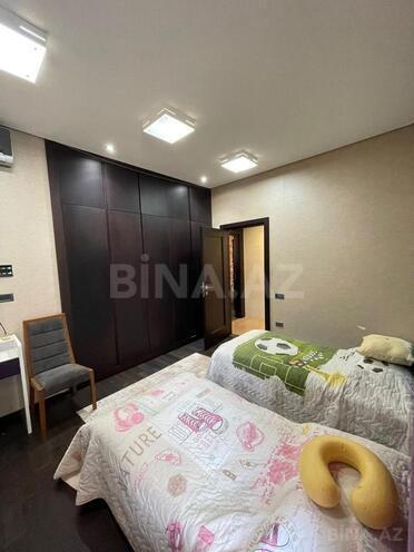 Сдаётся 4-комн. новостройка 200 м², м. 8 ноября, photo 17 from 22