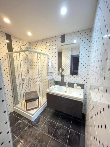 Сдаётся 4-комн. новостройка 200 м², м. 8 ноября, photo 12 from 22